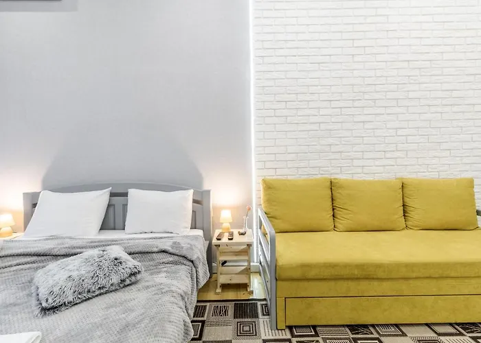 Chornovola Blue Apartment