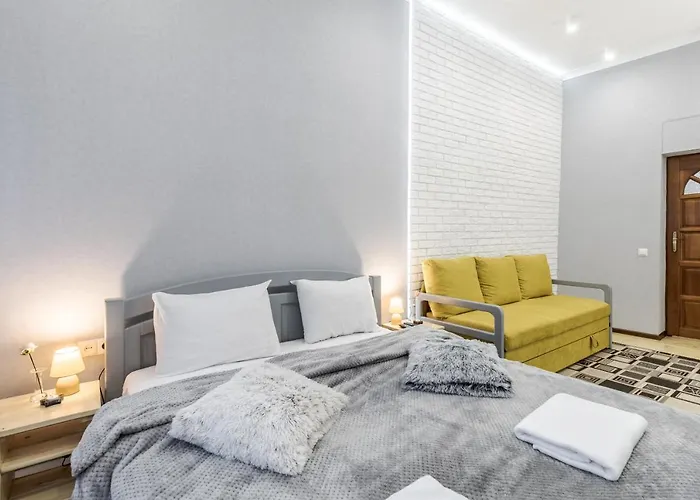 Chornovola Blue Apartment