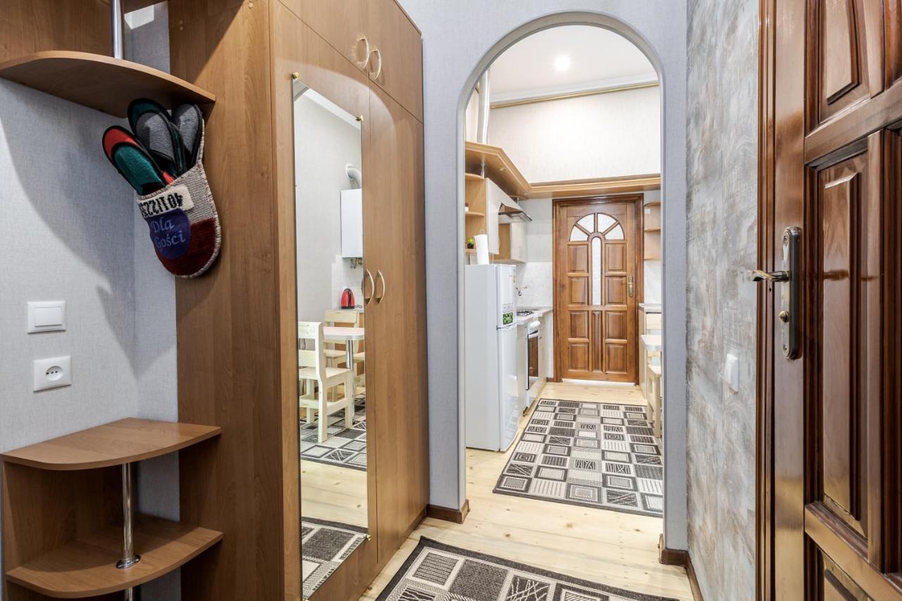 Chornovola Blue Apartment