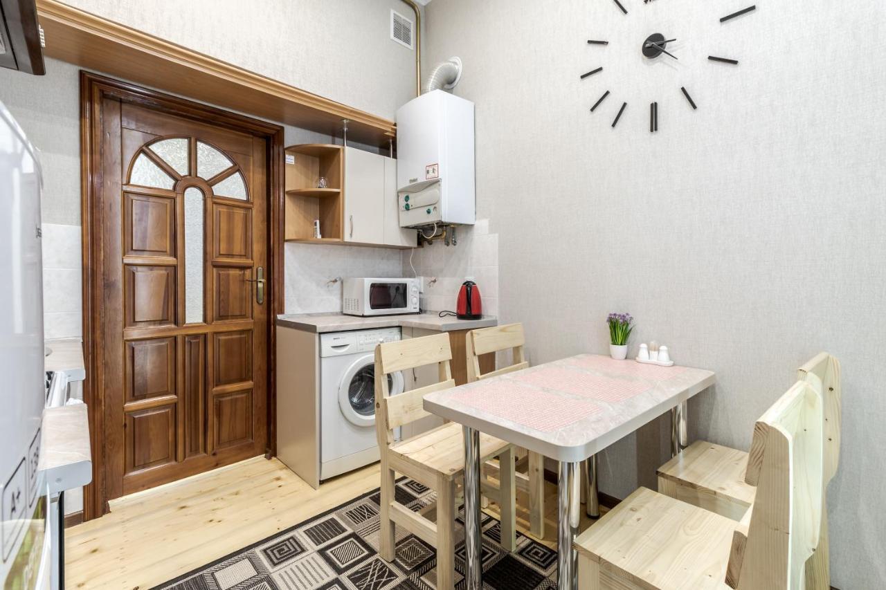 Apartment Chornovola Blue
