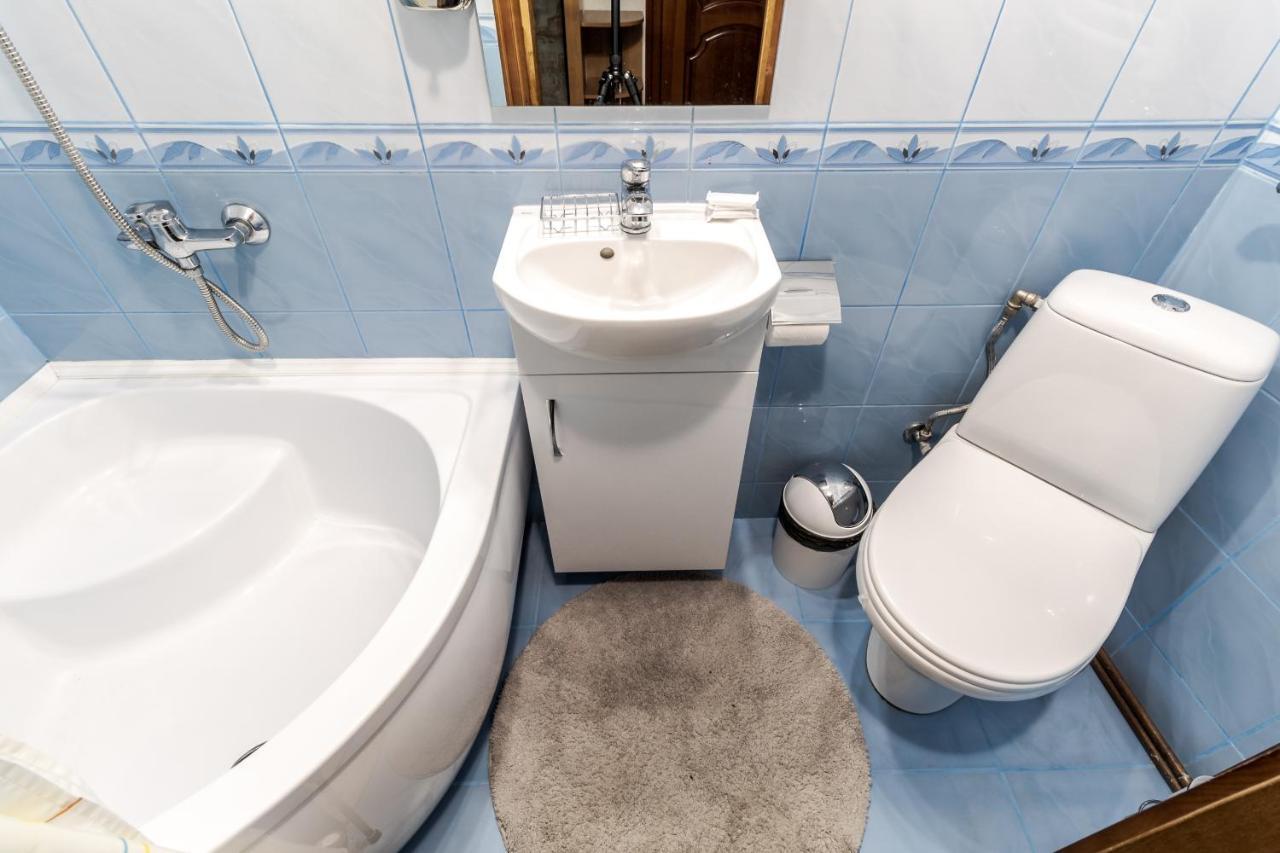 Apartment Chornovola Blue *