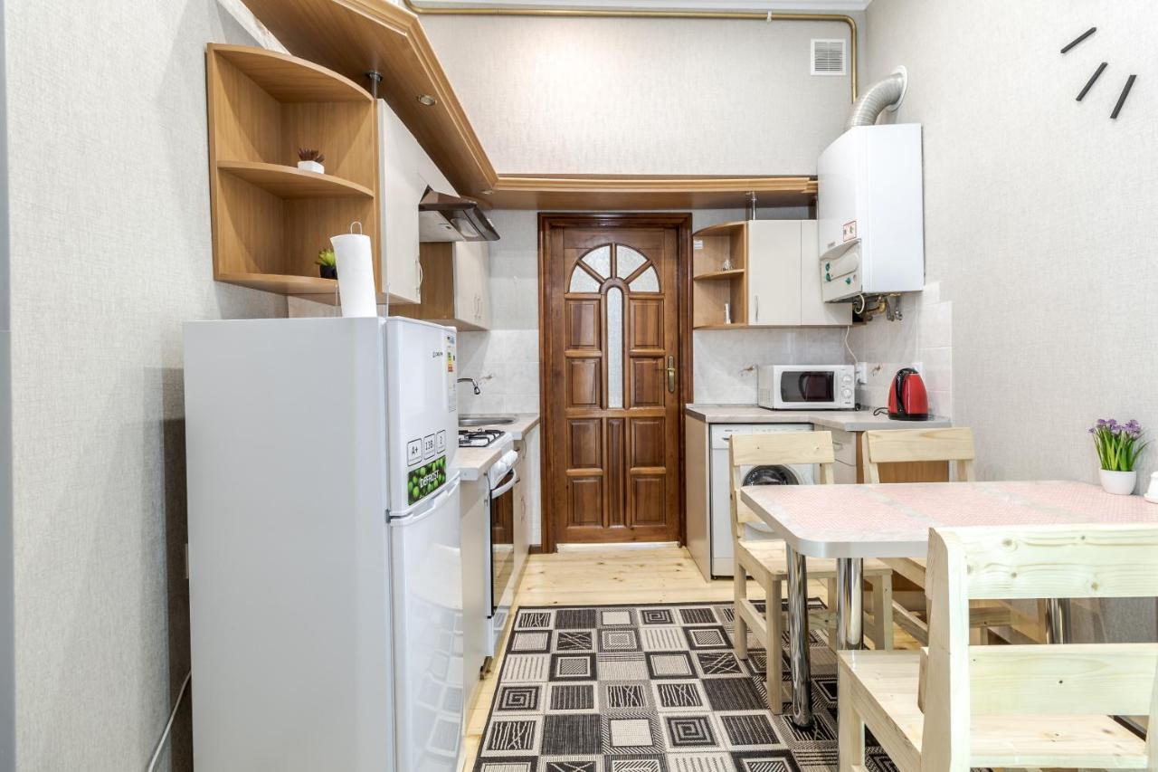 Apartment Chornovola Blue