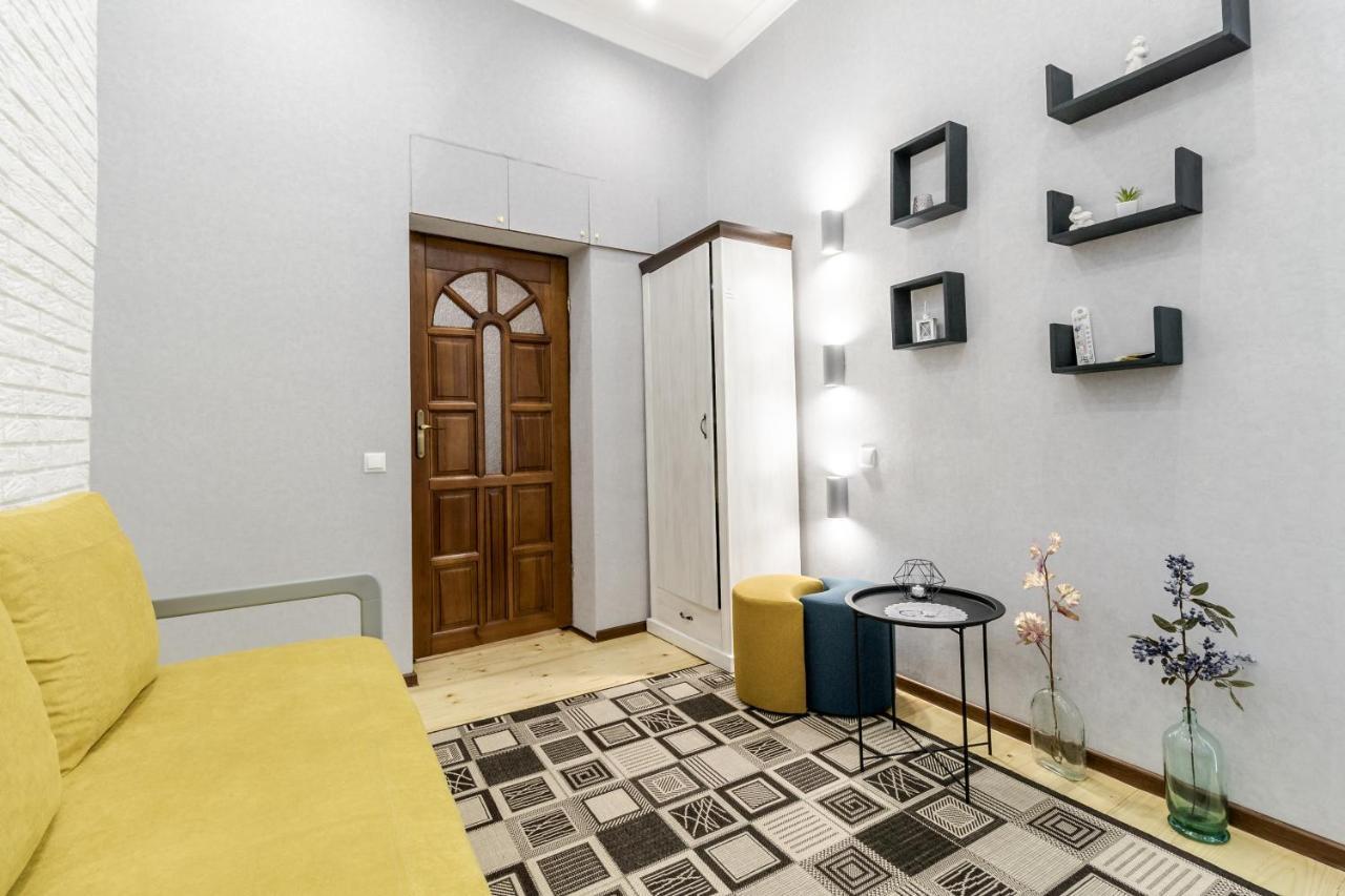 Apartment Chornovola Blue Lviv